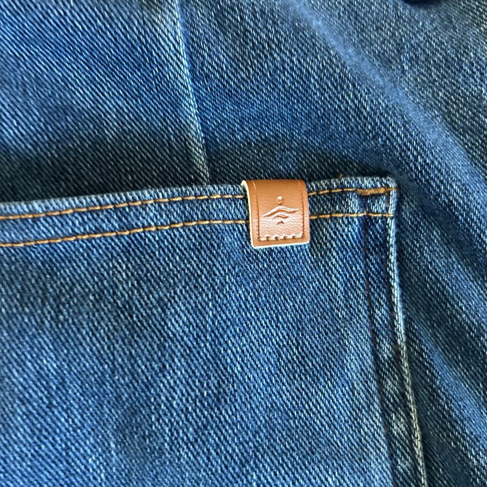 High-Waisted Wide-Leg Halara Jeans, Classic Blue Wash - Picture 12 of 13